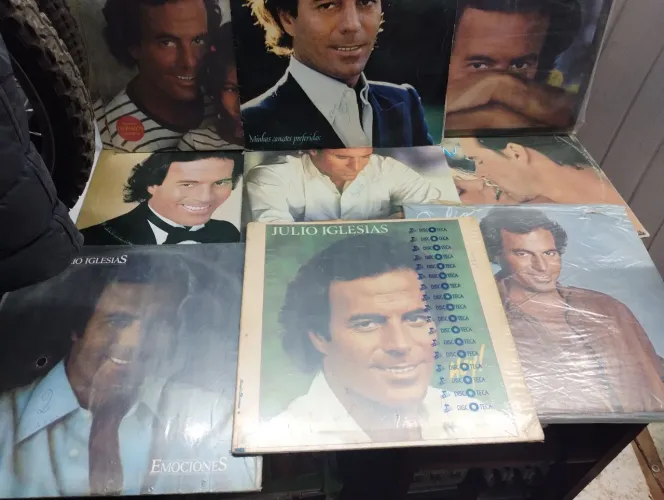 Disco de vinil  12  LP Julio egleises