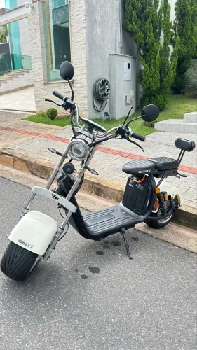 Novíssima scooter elétrica 