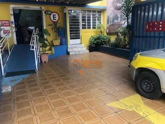 Sobrado à venda, 210 m² por R$ 700.000,00 - Jardim Vila Galvão - Guarulhos/SP