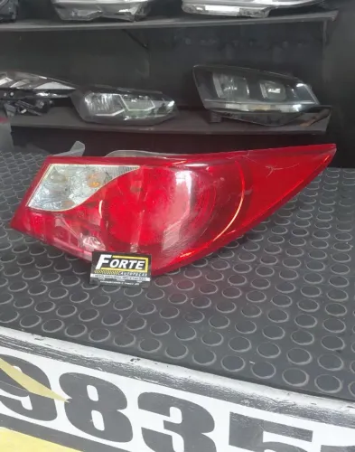 Lanterna direita do Hyundai Sonata 2011 a 2014 (recuperação grande na lente)