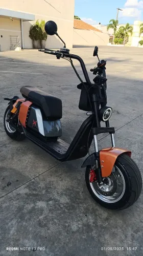 Scooter elétrica 