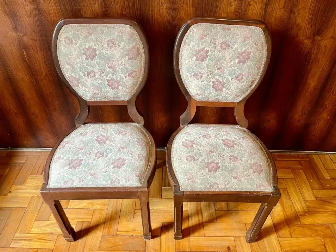 2 Cadeiras de Jantar Clássicas com Estofado Floral