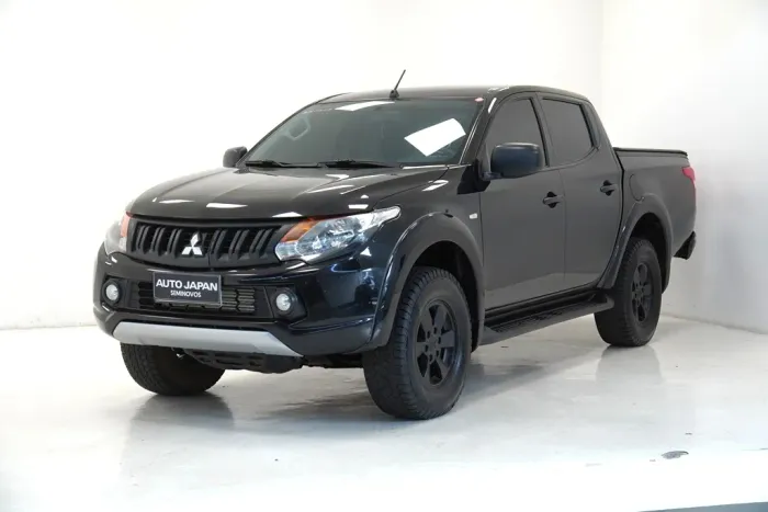 Mitsubishi L200 2023