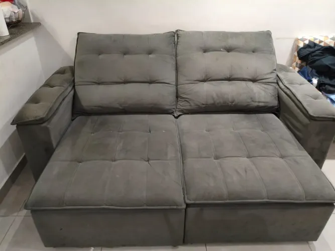 Vendo Sofá Retrátil 03 lugares