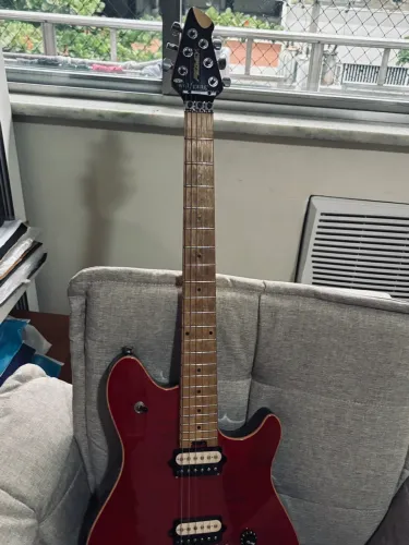 Guitarra Peavey Wolfgang Vermelha