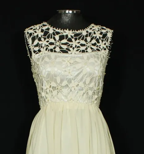 Vestido de noiva longo renda off white retrô campo retrô - Veste P - Ref. 3469