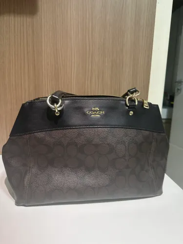 Bolsa Coach original preta com monograma clássico
