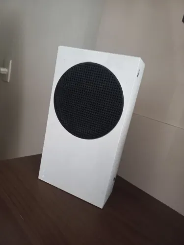 Xbox Series S + 2 controles (ambos com drift no analógico direito)