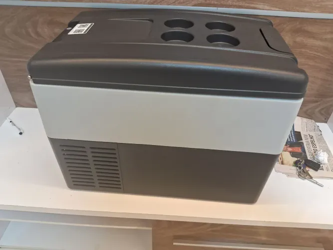 Geladeira portátil 
