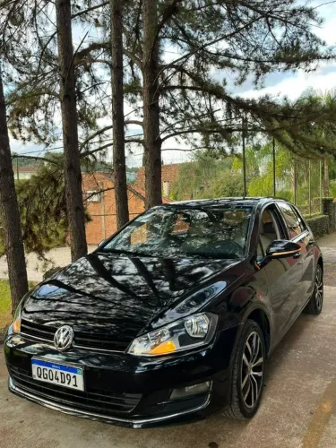 Volkswagen Golf Highline 1.4 TSI Total Flex Aut. 2017