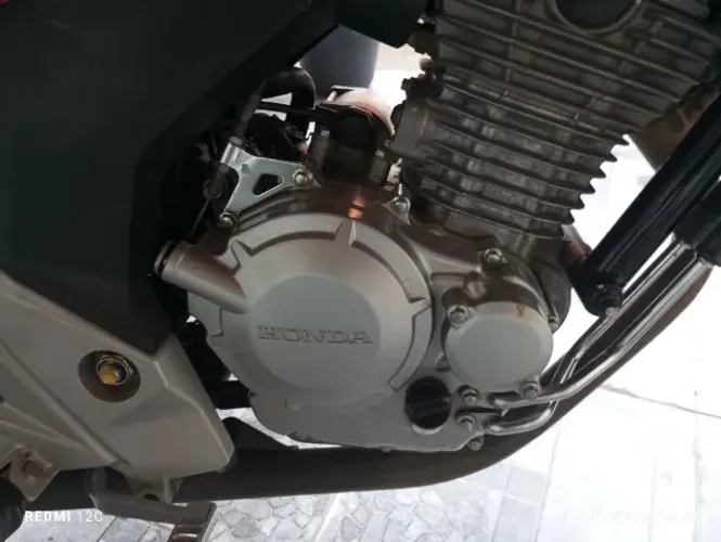 Vendo Moto Twister 2019 Cb 250cc NOVÍSSIMA !!!