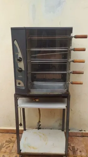 Churrasqueira 5 Espetos Rotativo