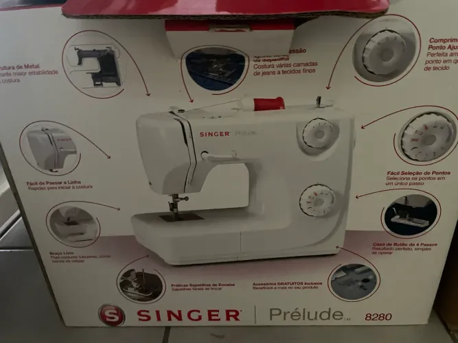 Máquina de costura Singer R$450