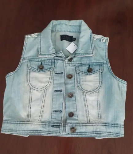 colete jeans tamanho S (10a12 anos) cisono