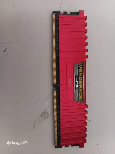 Memória ram ddr4 vengeance 4gb 2666mhz corsair