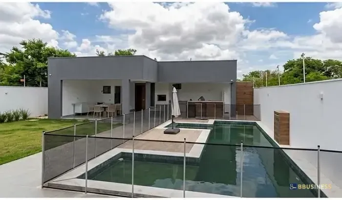 Casa à Venda com 3 quartos, sendo 1 suíte - Atafona, São João da Barra, RJ