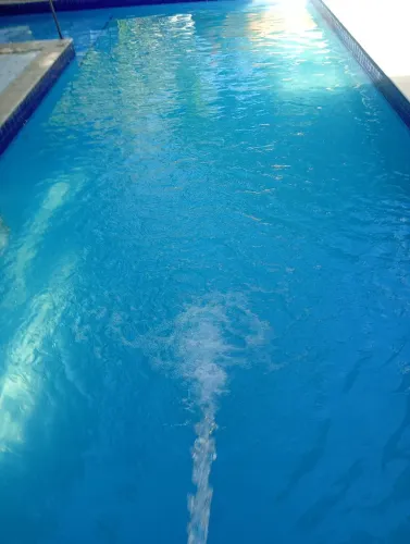Faso limpeza de piscina e tratamento da água e limpeza em geral.
