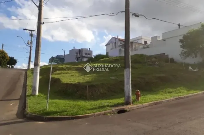 ÓTIMO TERRENO DE ESQUINA NO VERDES CAMPOS