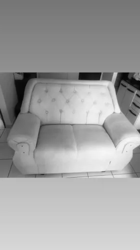 Sofá de dois lugares