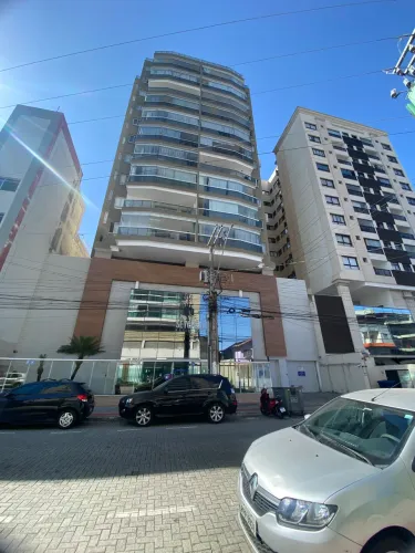 APARTAMENTO NO ÚLTIMO ANDAR EM ITAPUÃ