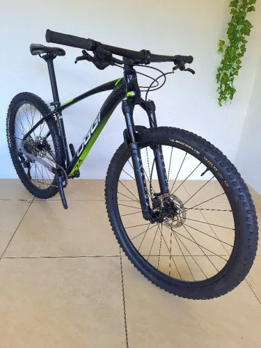 Bicicleta Aro 29 OGGI 7.4 BOOST 1x12v - Vendo ou Troco