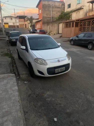 Fiat Palio Attractive 1.0 EVO Fire Flex 8V 5P 2016