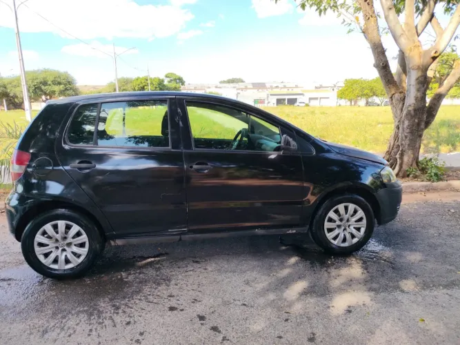 Volkswagen Fox City 1.0mi/ 1.0mi Total Flex 8V 3P 2004