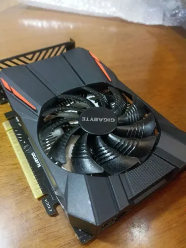 Placa vídeo GTX 750 TI - GIGABYTE