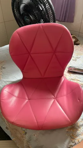 Vendo cadeira de rodinha