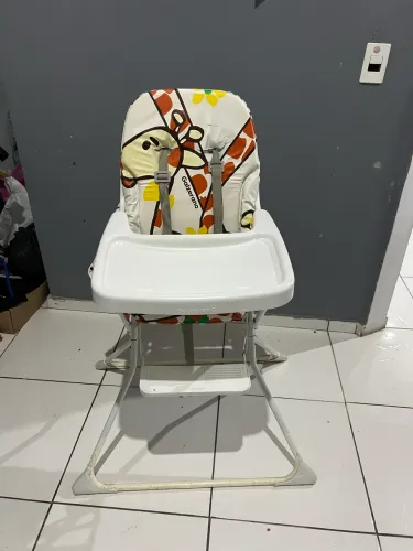 Vendo cadeira alimentação