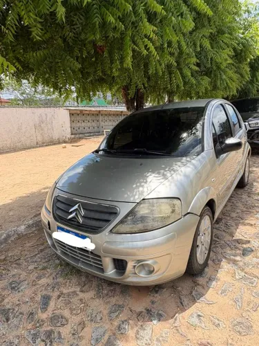 Citroen C3 GLX 1.4/ GLX Sonora 1.4 Flex 8V 5P 2012