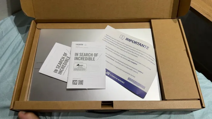 VENDO NOTEBOOK ASUS VIVOBOOK 15