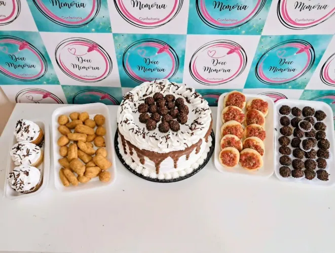 Festa/aniversário/evento/ comemoração