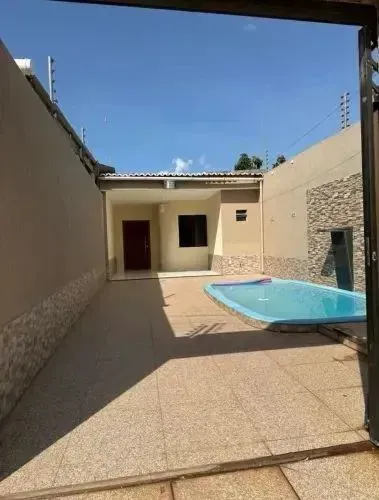 CASA PRÓXIMO A PRAIA EM OUTEIRO 
