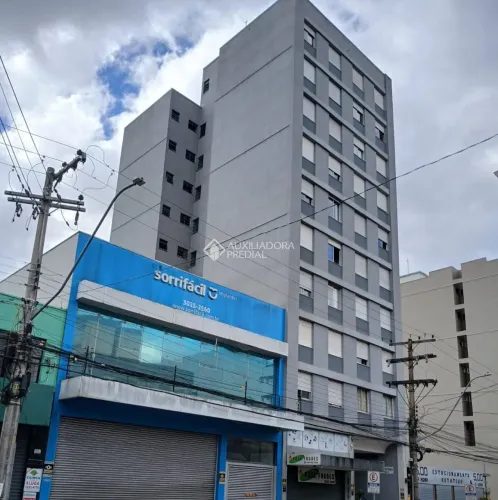 Apartamento de 1 dormitório no Centro.