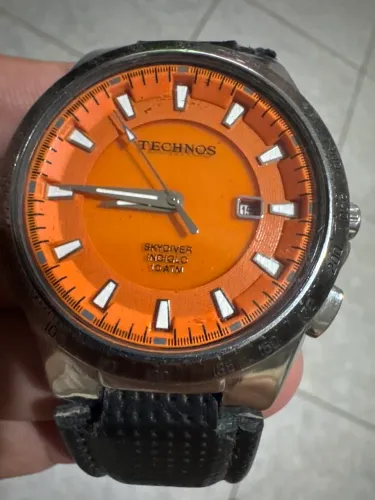 Technos skydiver laranja
