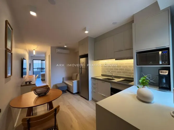 Apartamento mobiliado para locação, com 33m2, 1 quarto, perto da Belas Artes, na Vila Mari