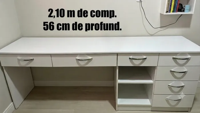 Mesa de Estudos/ Escrivaninha