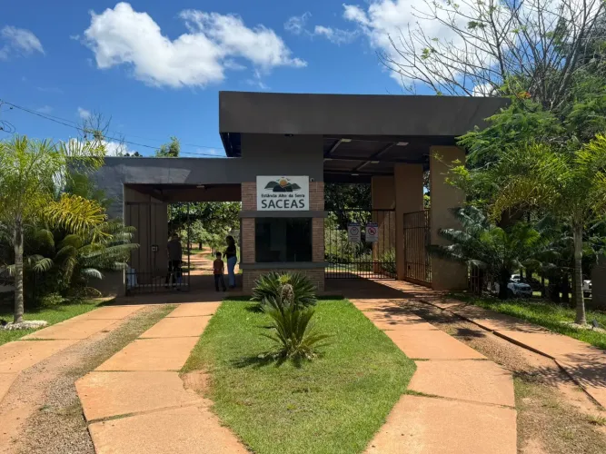 Lote condomínio fechado de chácara 