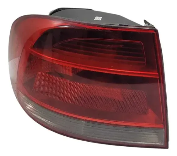 Lanterna Traseira Esquerda Voyage G5 2009 2012 C Detalhes  Esquerdo/motorista Vermelho