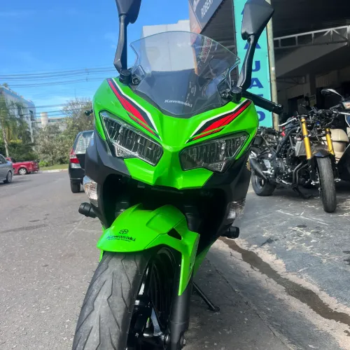 Ninja 400