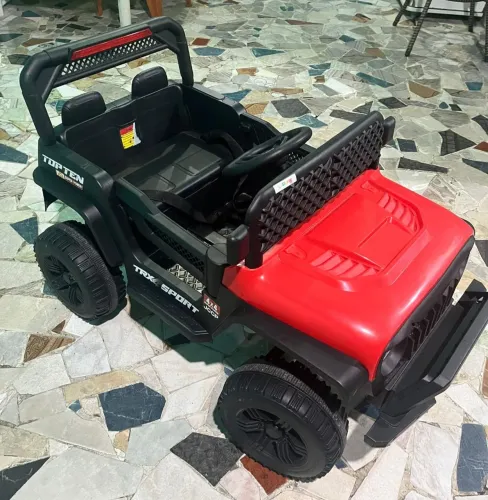 Carrinho de criança de 3 a 5 anos com motor e controle remoto