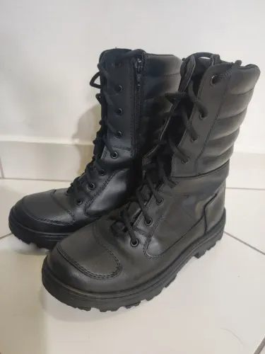 Bota coturno militar tamanho 40