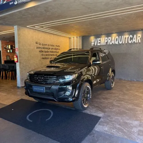Toyota Hilux CD D4-d 4X4 2.5 16V 102cv TB Dies. 2012
