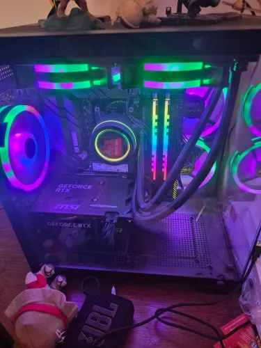 PC GAMER - 7 meses de uso