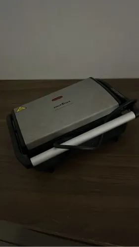 Sanduicheira/Grill Britânia 