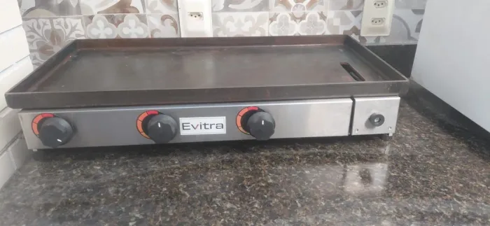 Chapa Profissional a Gás 70x35 cm 5 mm - 3 Queimadores em Aço Inox | Evitra