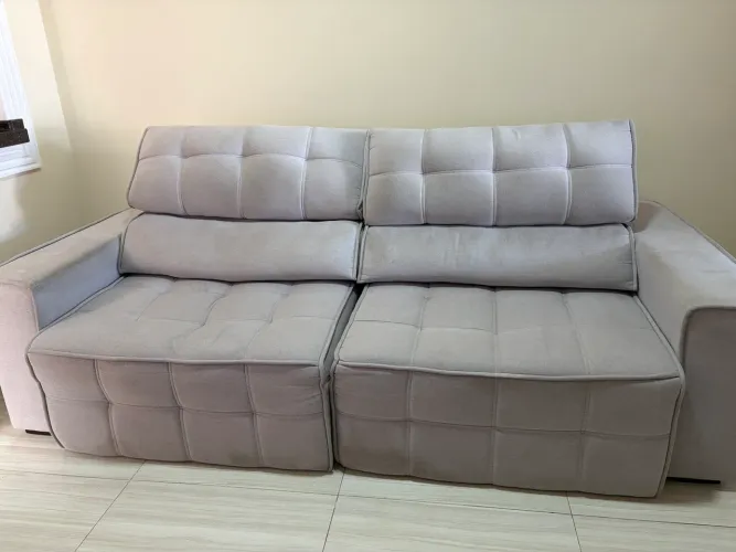 SOFÁ RETRÁTIL À VENDA