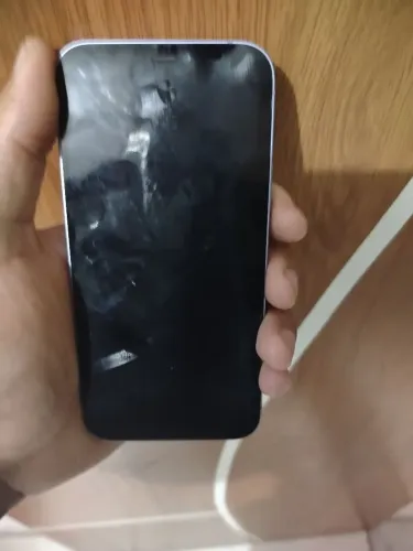 Vendo iPhone 12.Semi-novo.