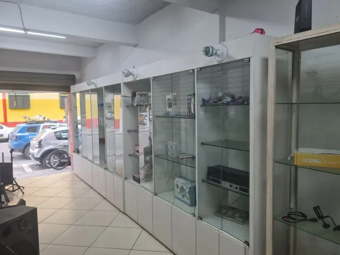 VITRINE PRA LOJA.
